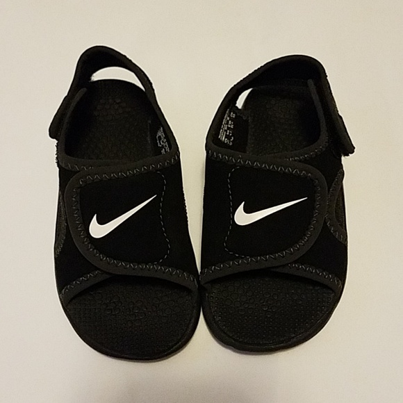 newborn nike sandals